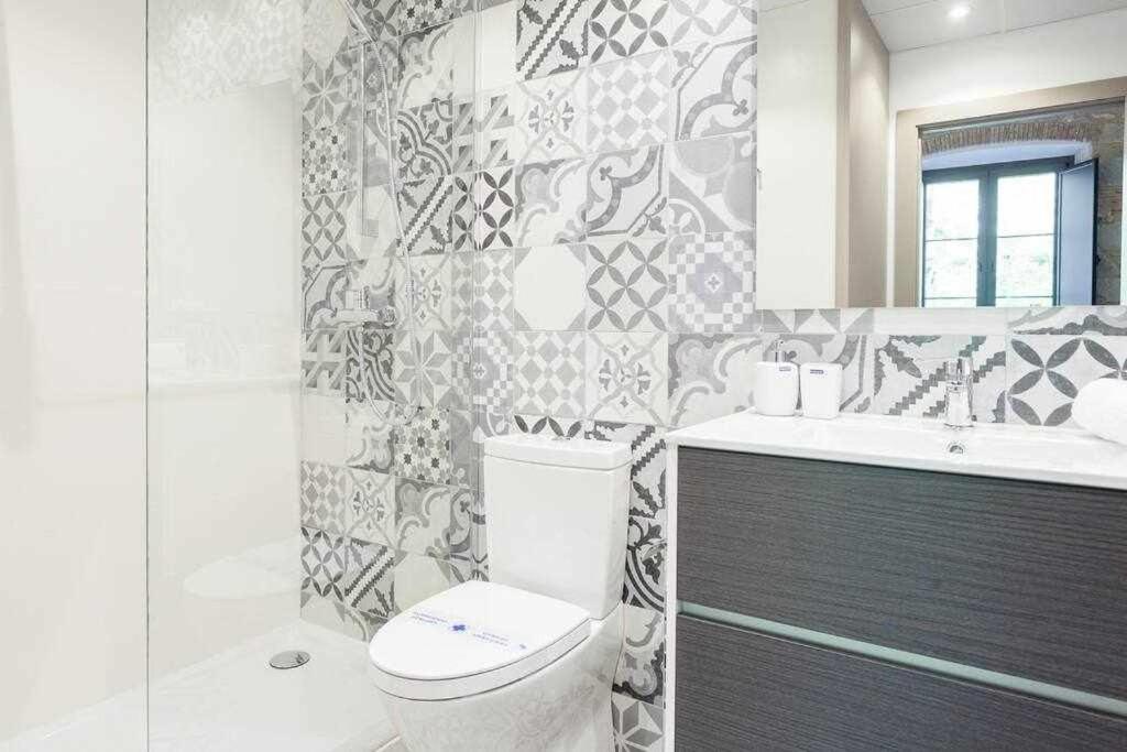 Sleep & Stay Home With Balcony Bonaventura 3 Херона Екстериор снимка