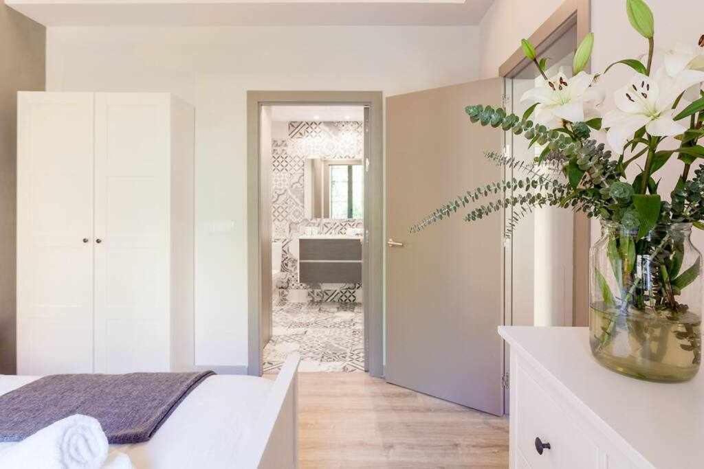 Sleep & Stay Home With Balcony Bonaventura 3 Херона Екстериор снимка